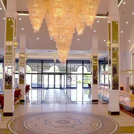 Dream World Palace Отель