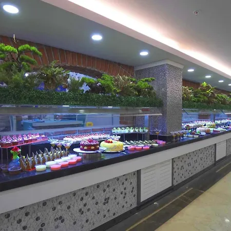 Отель Dream World Palace