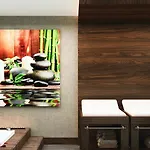Dream World Palace فندق