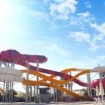 Dream World Palace فندق