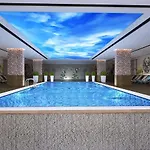Dream World Palace فندق Colakli