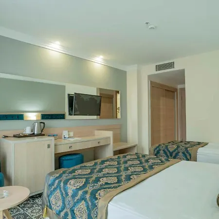 Dream World Palace Hotel Colakli