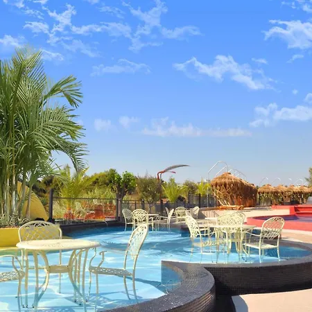 Dream World Palace Hotel