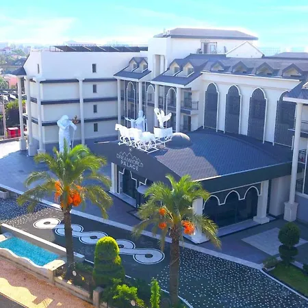 Dream World Palace 호텔 코라클리
